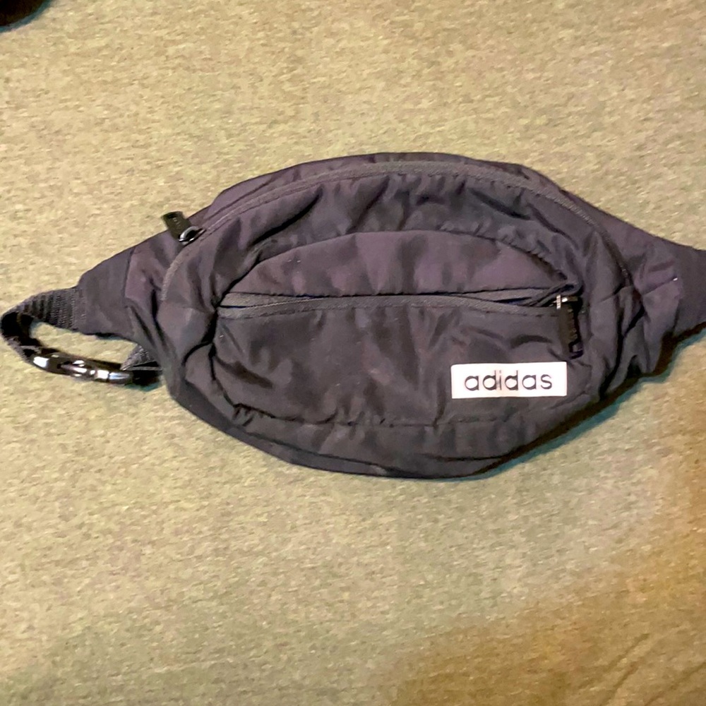 Adidas crossbody bag black and white used 9/10